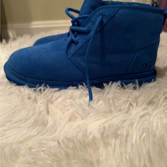 UGG Neumel II Boot Kids 6Y/7.5W Brand New - Picture 3 of 6